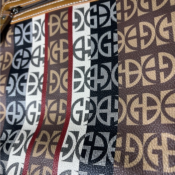 Giani Bernini Purse - Picture 9 of 9